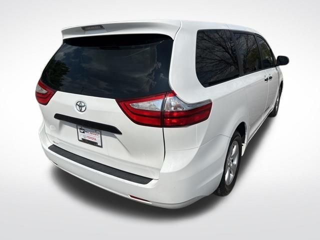 2015 Toyota Sienna L 7 Passenger