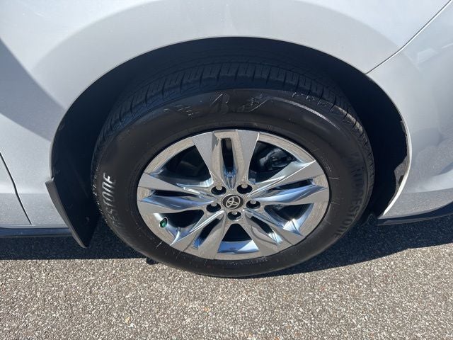 2025 Toyota Sienna Limited 7 Passenger