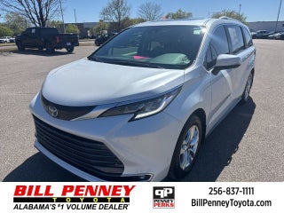 2025 Toyota Sienna Limited 7 Passenger