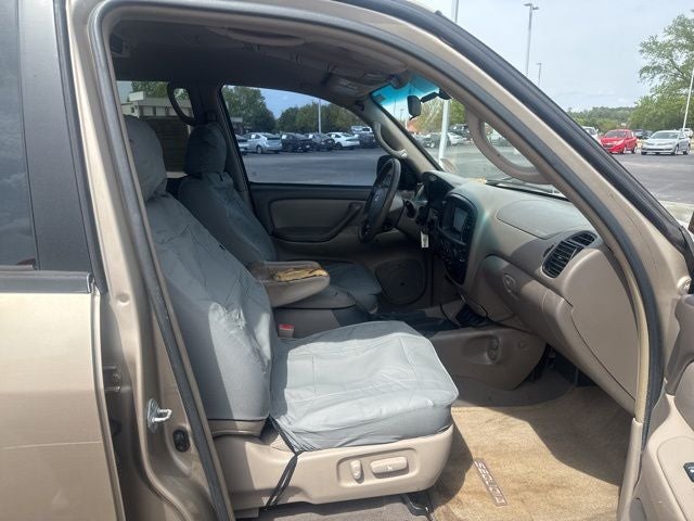 2005 Toyota Sequoia SR5