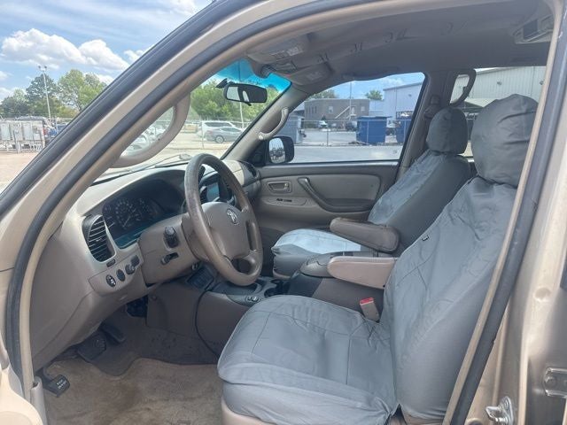 2005 Toyota Sequoia SR5