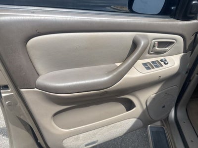 2005 Toyota Sequoia SR5