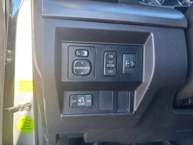 2016 Toyota Tundra SR5