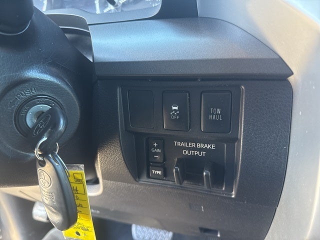 2016 Toyota Tundra SR5