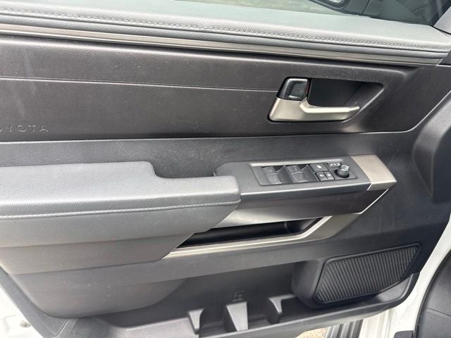 2023 Toyota Sequoia SR5
