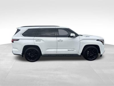 2023 Toyota Sequoia SR5