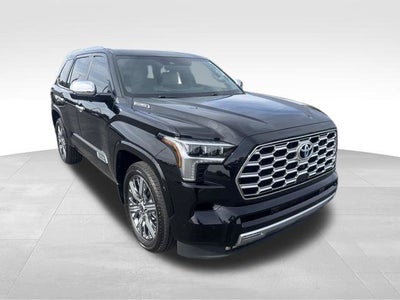 2023 Toyota Sequoia Capstone