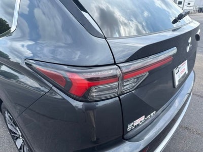 2025 Mitsubishi Outlander SE