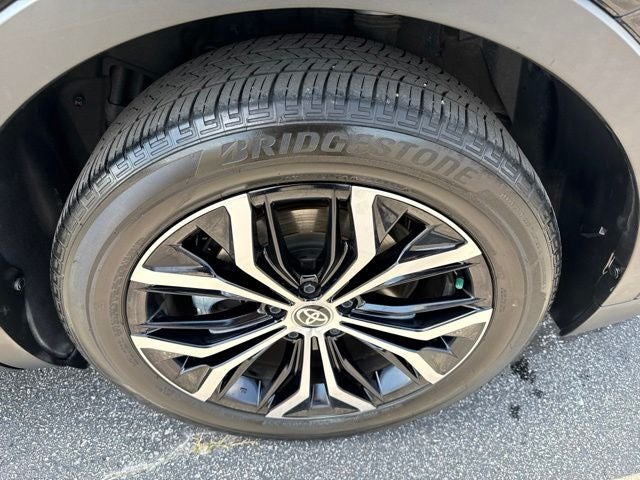 2023 Toyota Crown Limited
