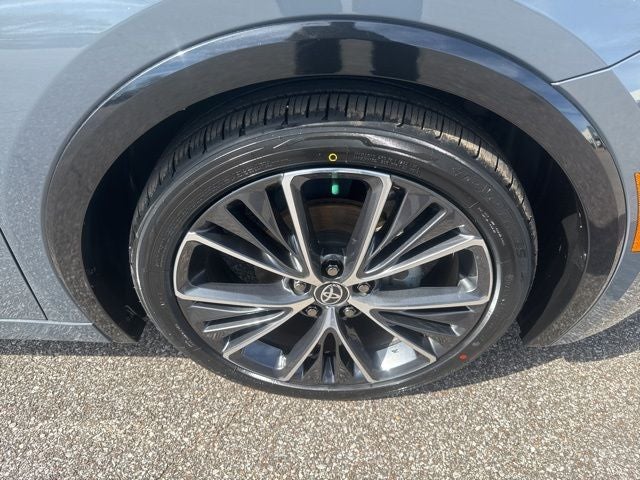 2024 Toyota Prius XLE