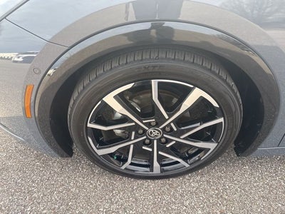 2025 Toyota Prius Plug-In Hybrid XSE Premium