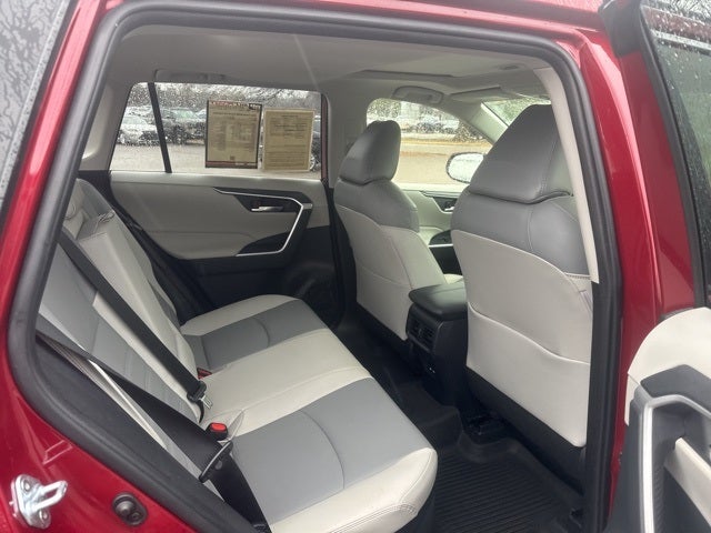 2021 Toyota RAV4 Hybrid XLE Premium