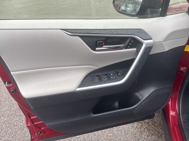 2021 Toyota RAV4 Hybrid XLE Premium