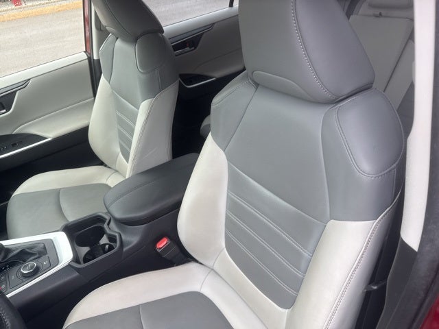 2021 Toyota RAV4 Hybrid XLE Premium