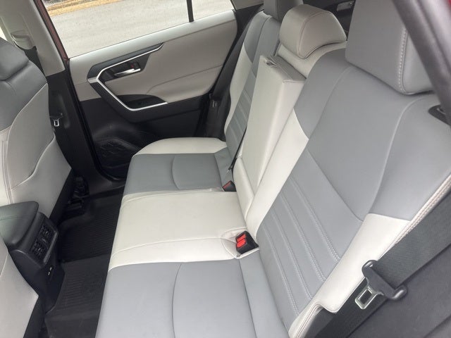 2021 Toyota RAV4 Hybrid XLE Premium