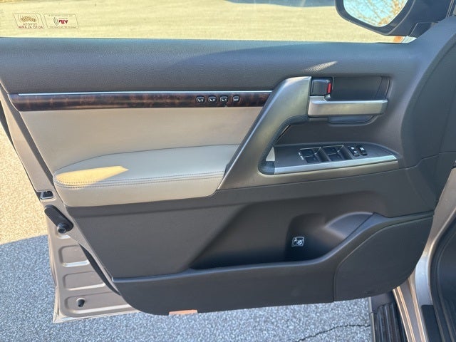 2009 Toyota Land Cruiser Base