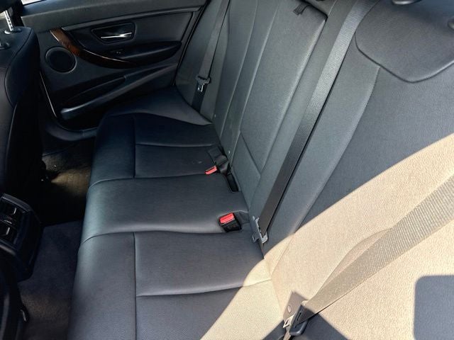 2017 BMW 3 Series 320i xDrive