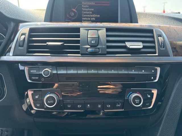 2017 BMW 3 Series 320i xDrive