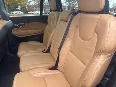 2022 Volvo XC90 T6 Inscription