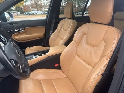 2022 Volvo XC90 T6 Inscription