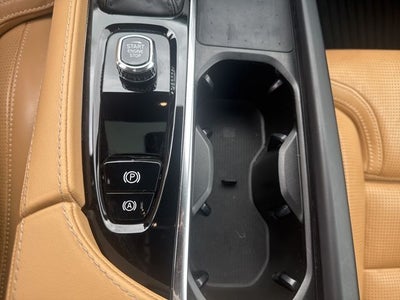 2022 Volvo XC90 T6 Inscription