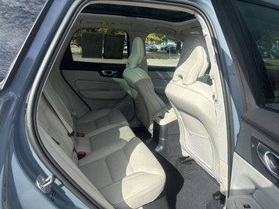 2023 Volvo XC60 Recharge Plug-In Hybrid Ultimate