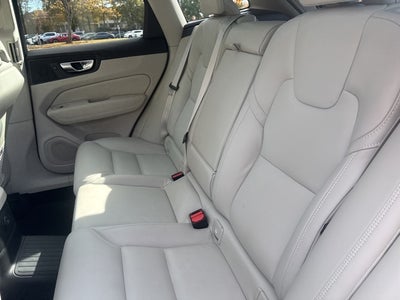 2023 Volvo XC60 Recharge Plug-In Hybrid Ultimate