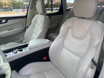 2023 Volvo XC60 Recharge Plug-In Hybrid Ultimate