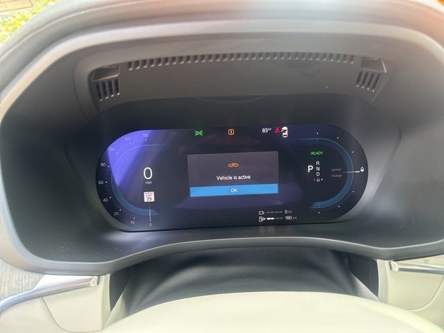 2023 Volvo XC60 Recharge Plug-In Hybrid Ultimate