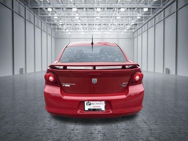 2012 Dodge Avenger SE