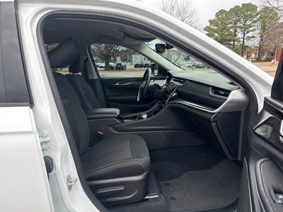 2022 Jeep Grand Cherokee L Laredo