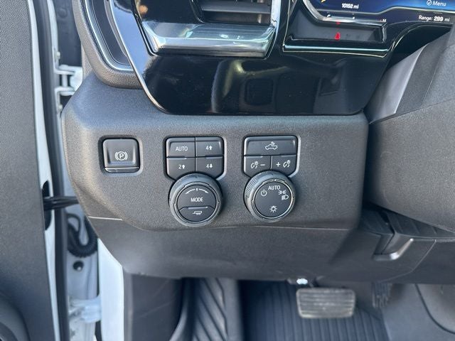 2025 Chevrolet Silverado 1500 LT LT1