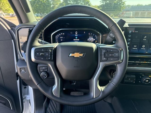2025 Chevrolet Silverado 1500 LT LT1
