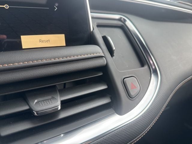 2024 GMC Yukon XL AT4