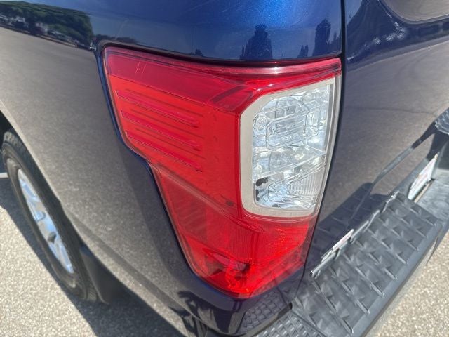 2018 Nissan Titan SV