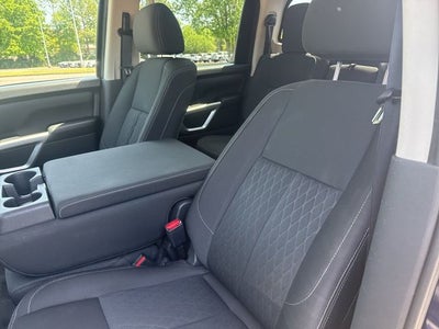 2018 Nissan Titan SV