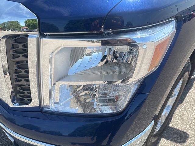 2018 Nissan Titan SV