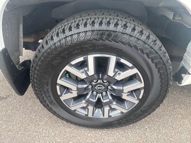 2024 Nissan Frontier SL