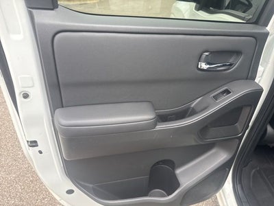 2024 Nissan Frontier SL