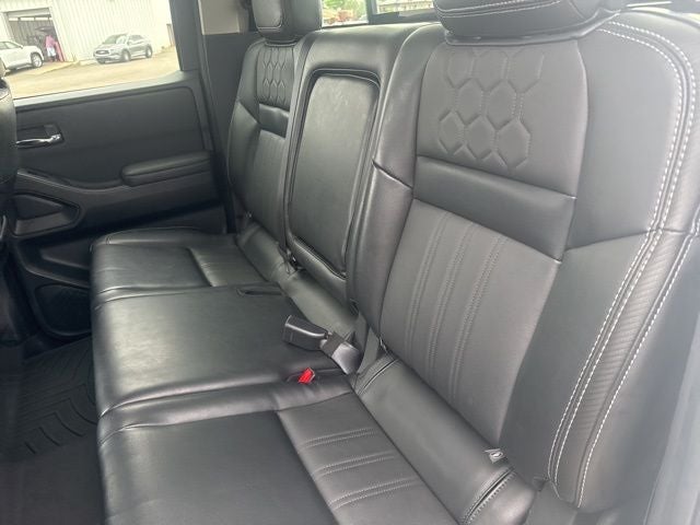 2024 Nissan Frontier SL