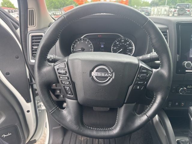 2024 Nissan Frontier SL