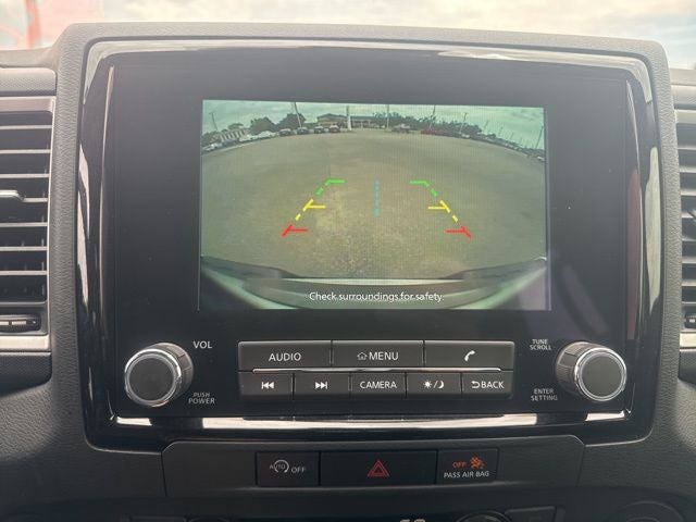 2024 Nissan Frontier SL