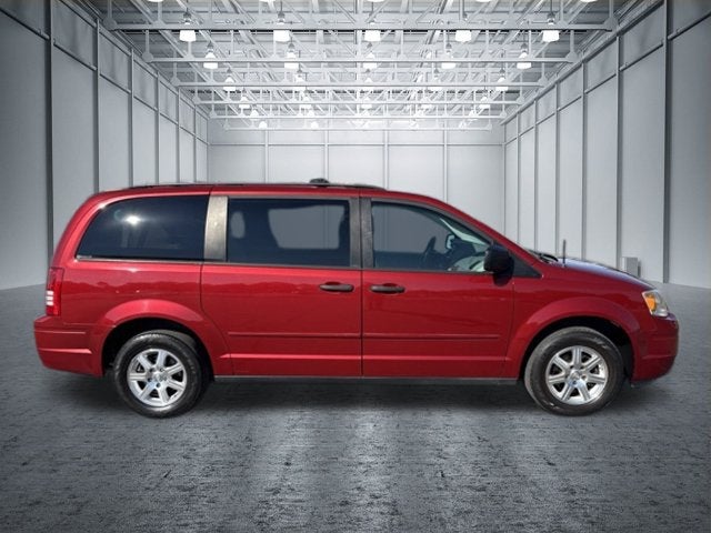 2008 Chrysler Town & Country LX