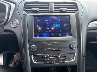 2020 Ford Fusion SE