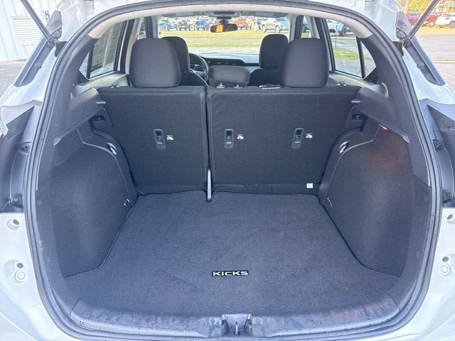 2025 Nissan Kicks Play S