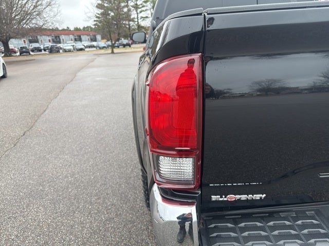 2022 Toyota Tacoma SR5 V6