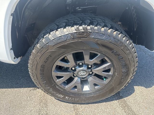 2023 Toyota Tacoma SR5 V6
