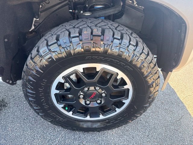 2025 Toyota Tacoma Hybrid TRD Off Road