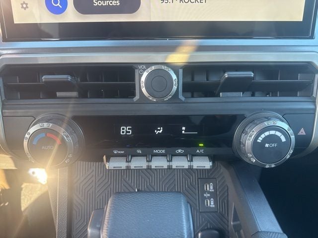 2025 Toyota Tacoma Hybrid TRD Sport