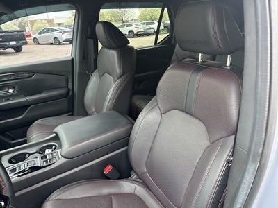 2025 Honda Pilot Black Edition